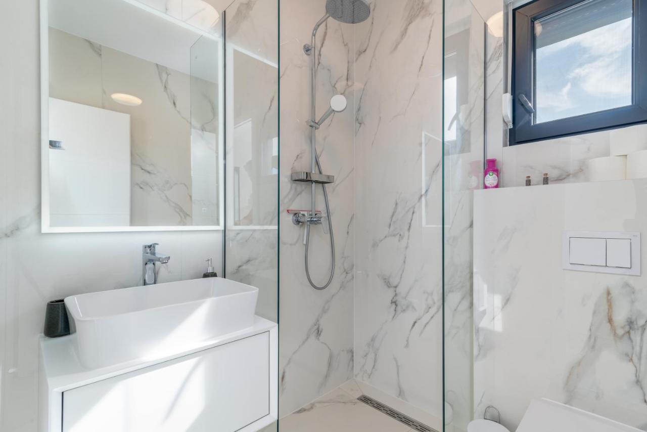 Lavender Tree - Luxury Apartments Τρογκίρ Εξωτερικό φωτογραφία