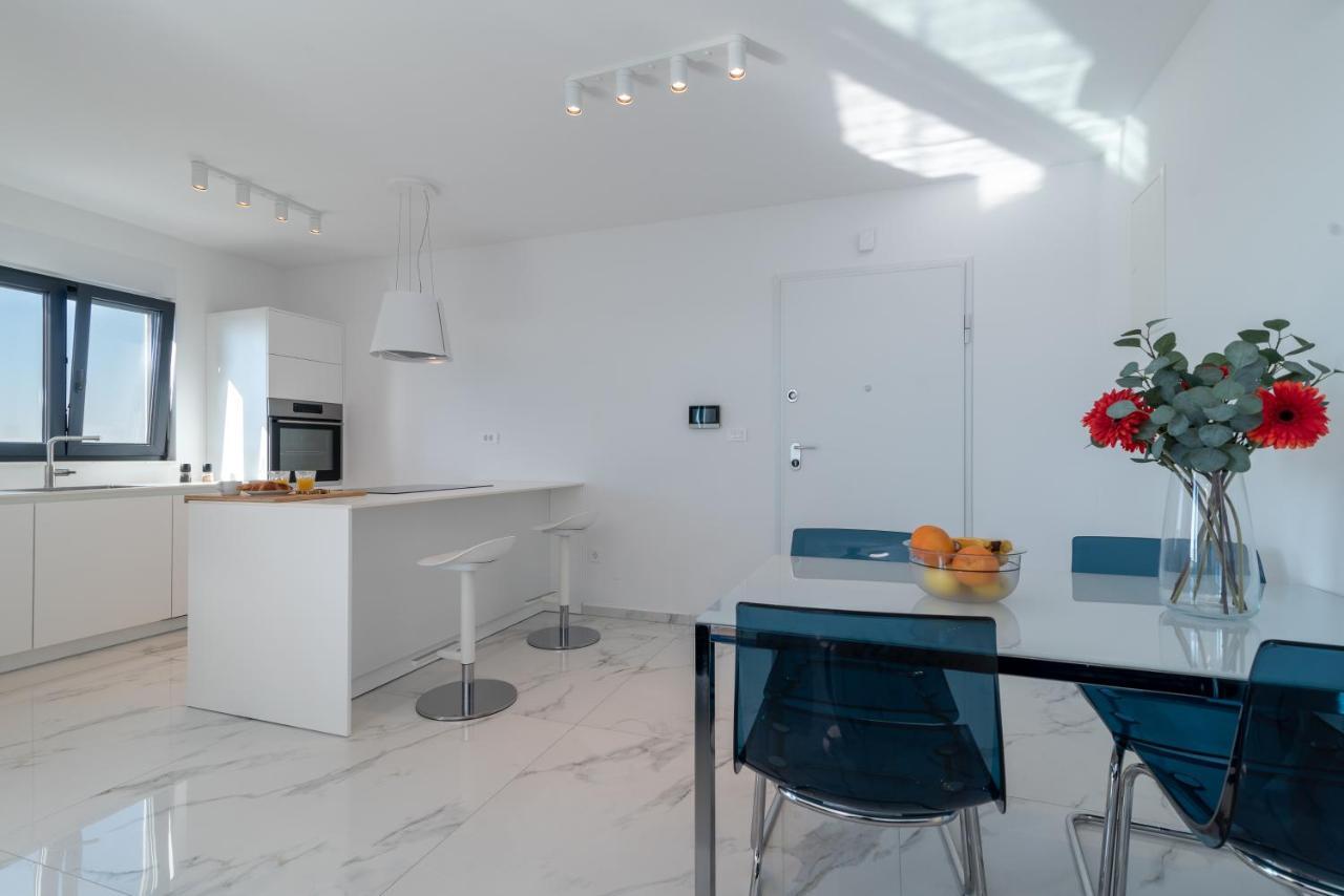 Lavender Tree - Luxury Apartments Τρογκίρ Εξωτερικό φωτογραφία