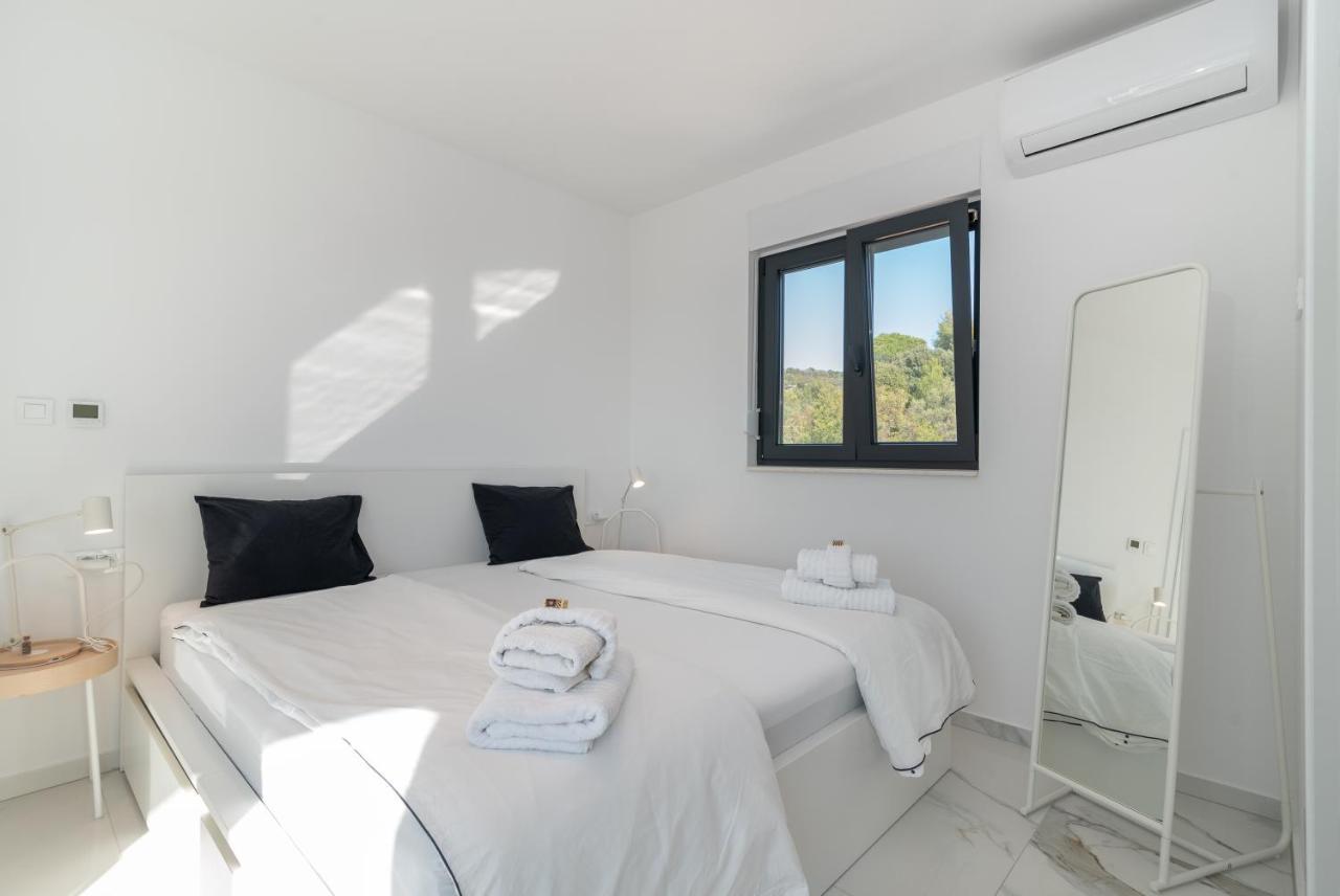 Lavender Tree - Luxury Apartments Τρογκίρ Εξωτερικό φωτογραφία